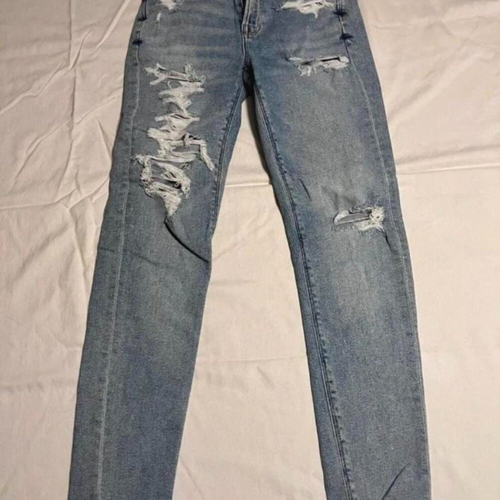 American Eagle Women’s Size 000 distressed stretch mom jeans